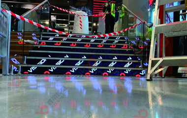 XD VISION 戶內(nèi)高清LED樓梯屏點(diǎn)亮澳洲！